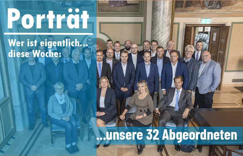 Gruppenbild-der-32-Abgeordneten-der-AfD-im-Bayerischer-Landtag
